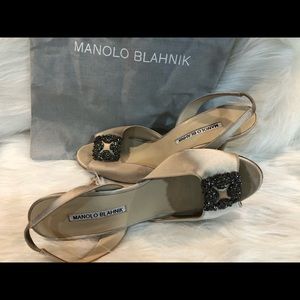 Manolo Blahnik satin dress heels